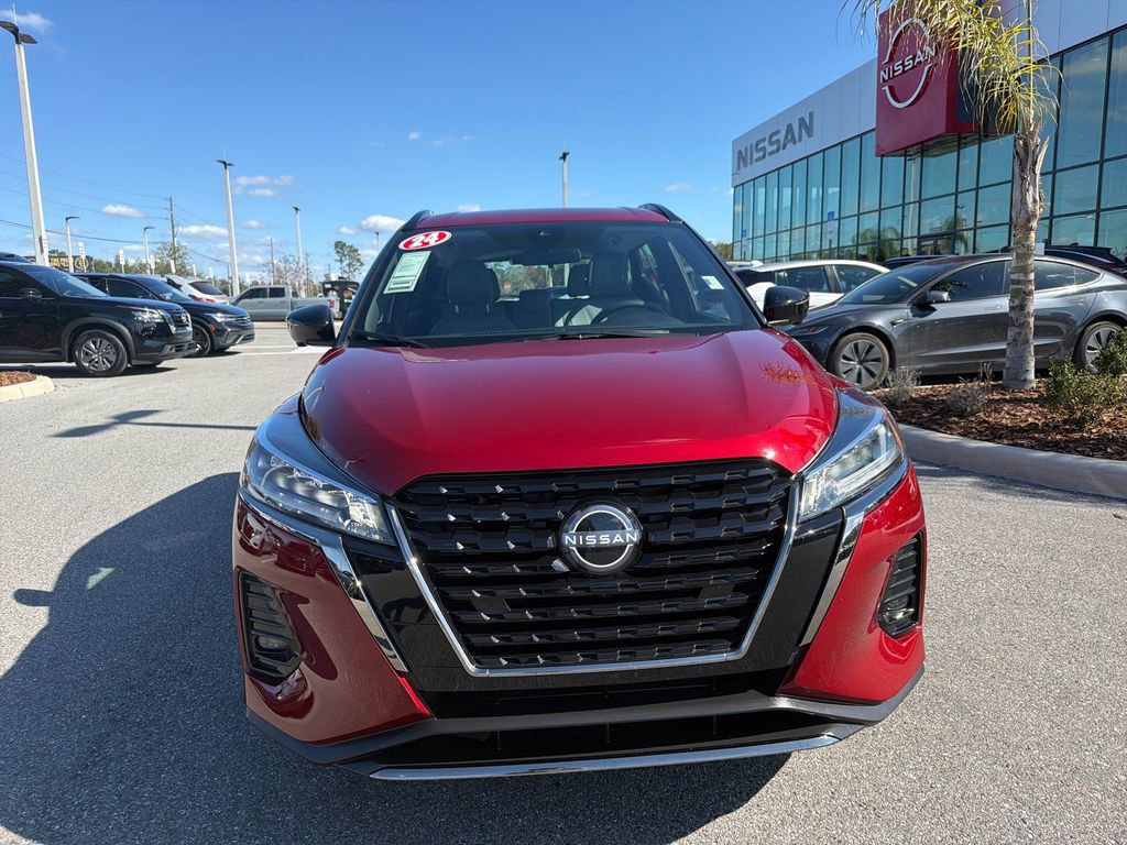 Used 2024 Nissan Kicks SR w/ SR Premium Package image 3