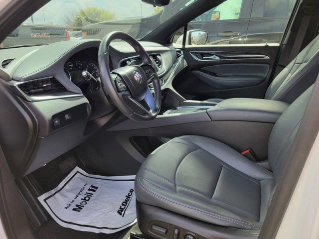 Used 2022 Buick Enclave Essence w/ Sport Touring Edition image 22