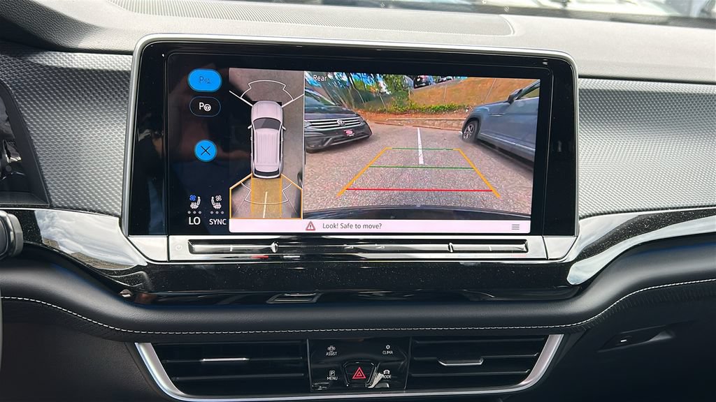 Used 2026 Volkswagen Atlas Cross Sport SEL Premium R-Line AWD/4WD image 17