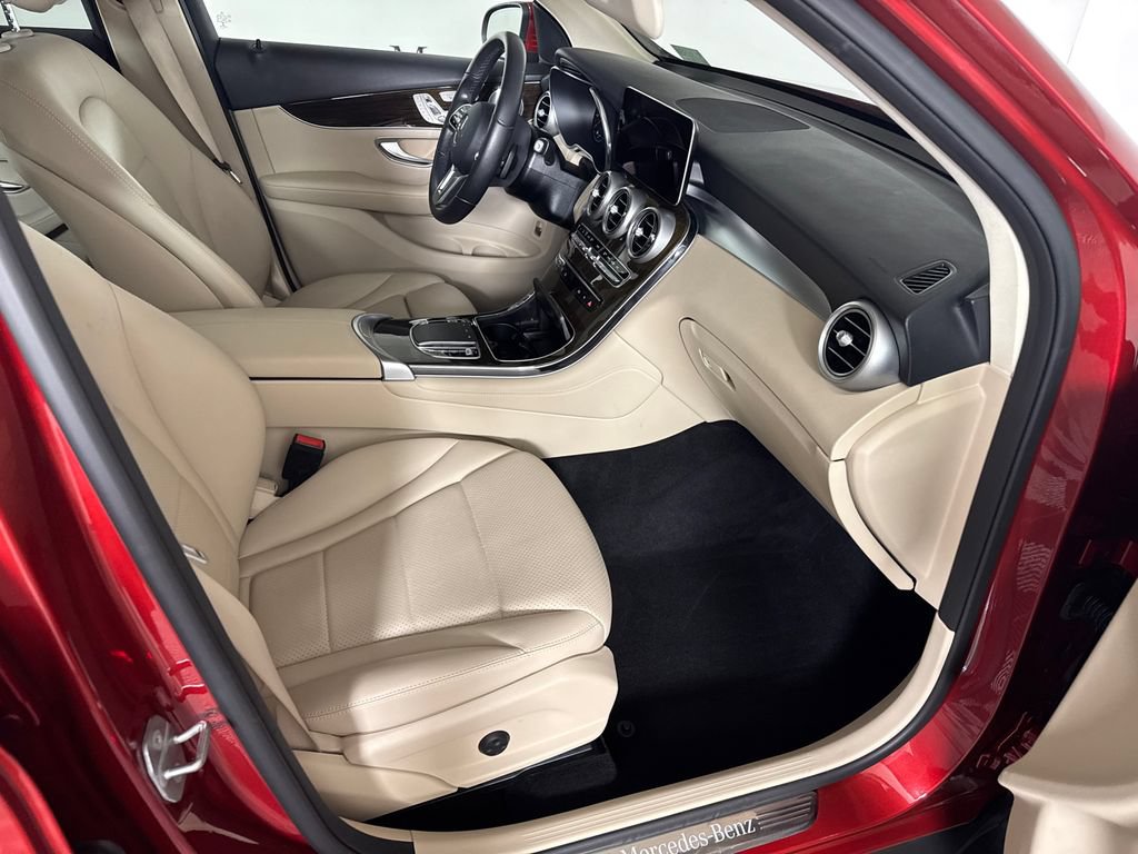 Certified 2021 Mercedes-Benz GLC 300 image 14