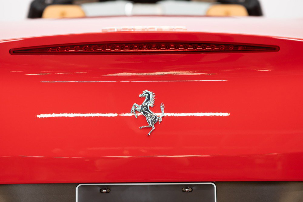 Used 2011 Ferrari California image 49
