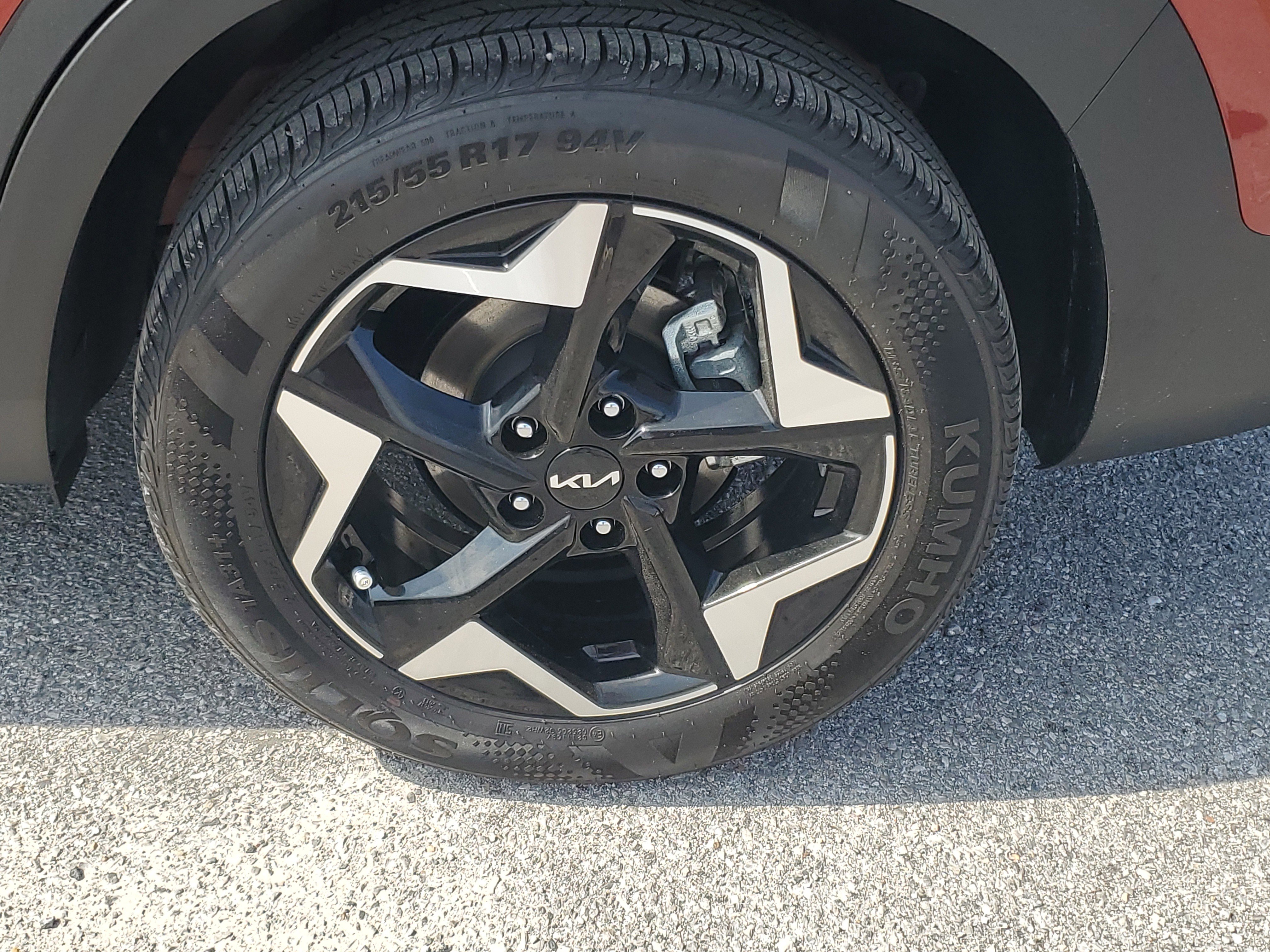 Used 2025 Kia Seltos S image 7