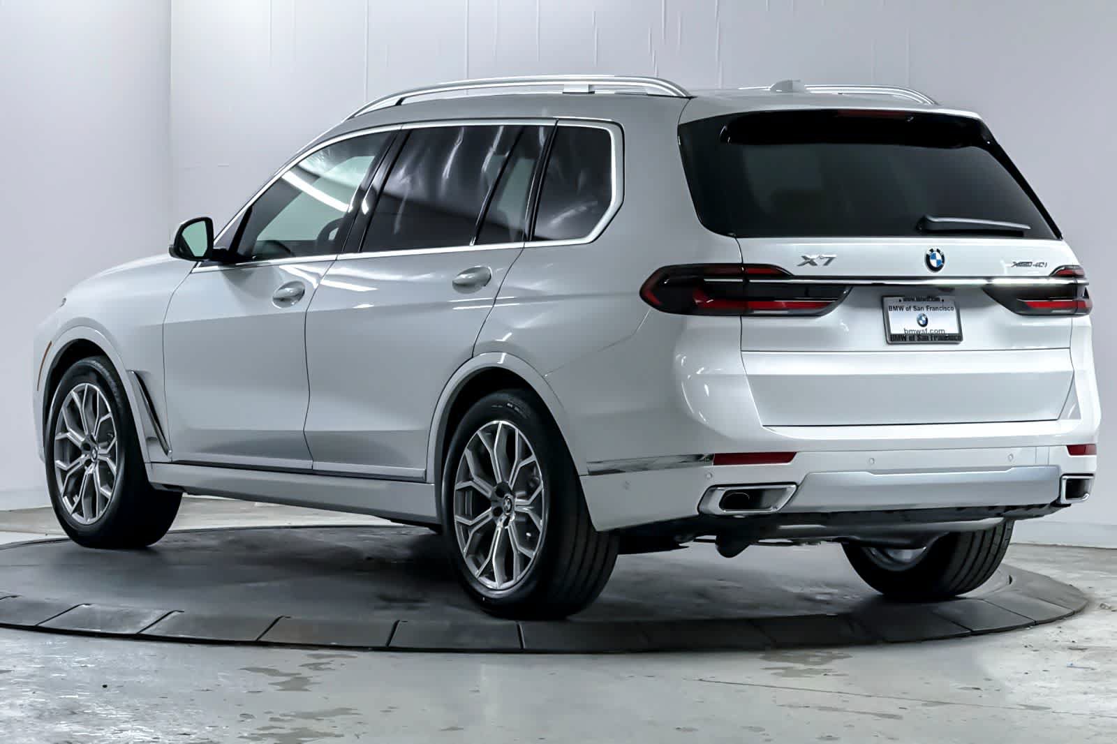 Used 2026 BMW X7 xDrive40i AWD/4WD image 6