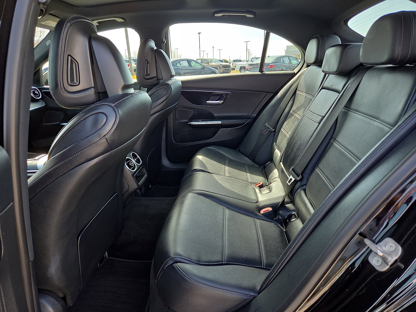 Used 2025 Mercedes-Benz C 300 Sedan image 10