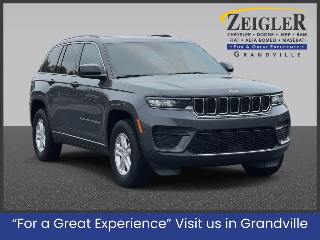 Certified 2023 Jeep Grand Cherokee Laredo w/ Luxury Tech Group I AWD/4WD image 1