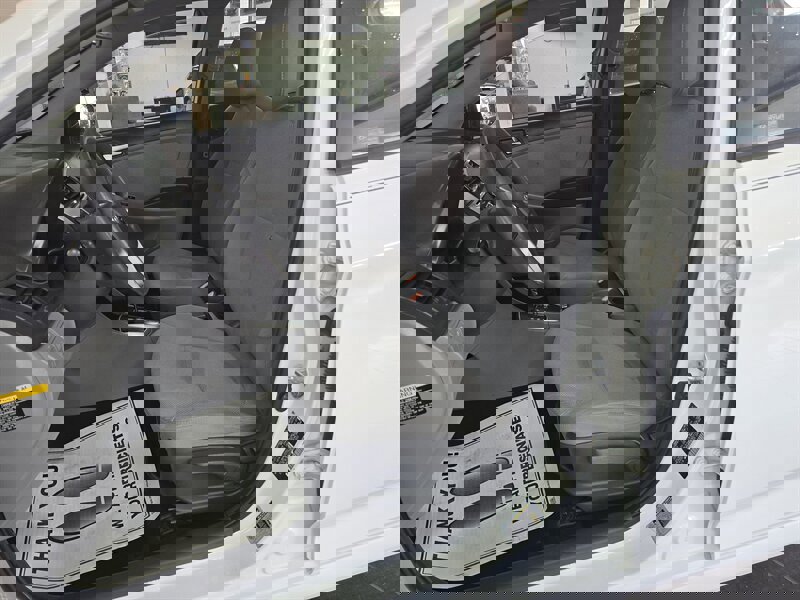 Used 2013 Hyundai Accent GS image 9