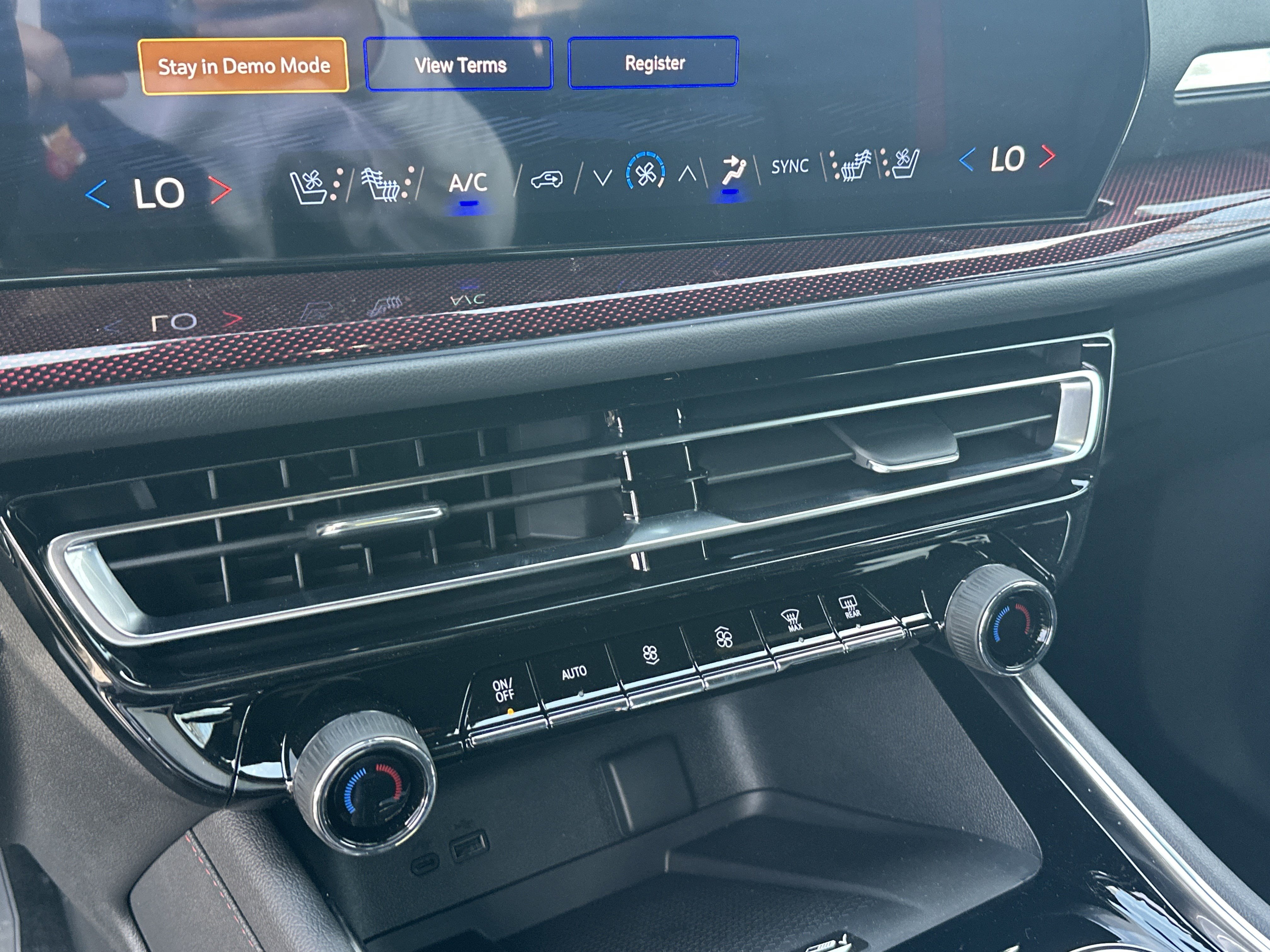 New 2026 Chevrolet Traverse RS image 29