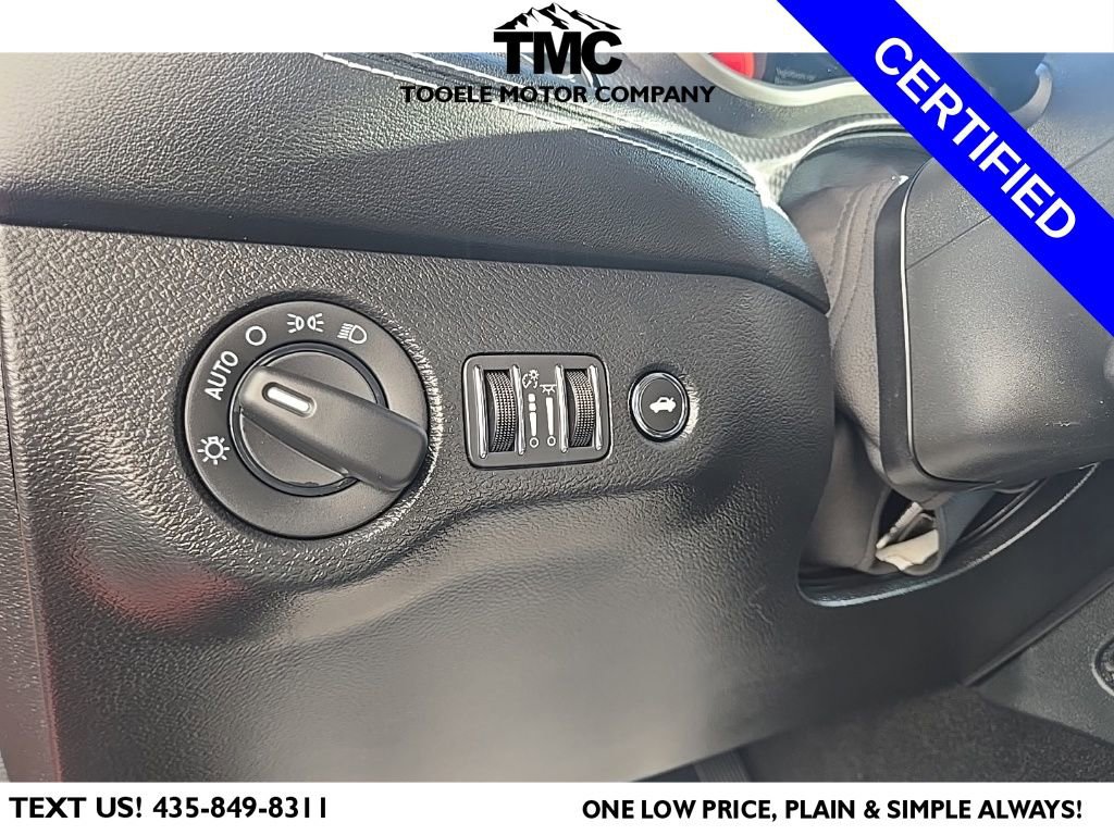 Used 2022 Dodge Challenger SRT Hellcat Redeye image 18