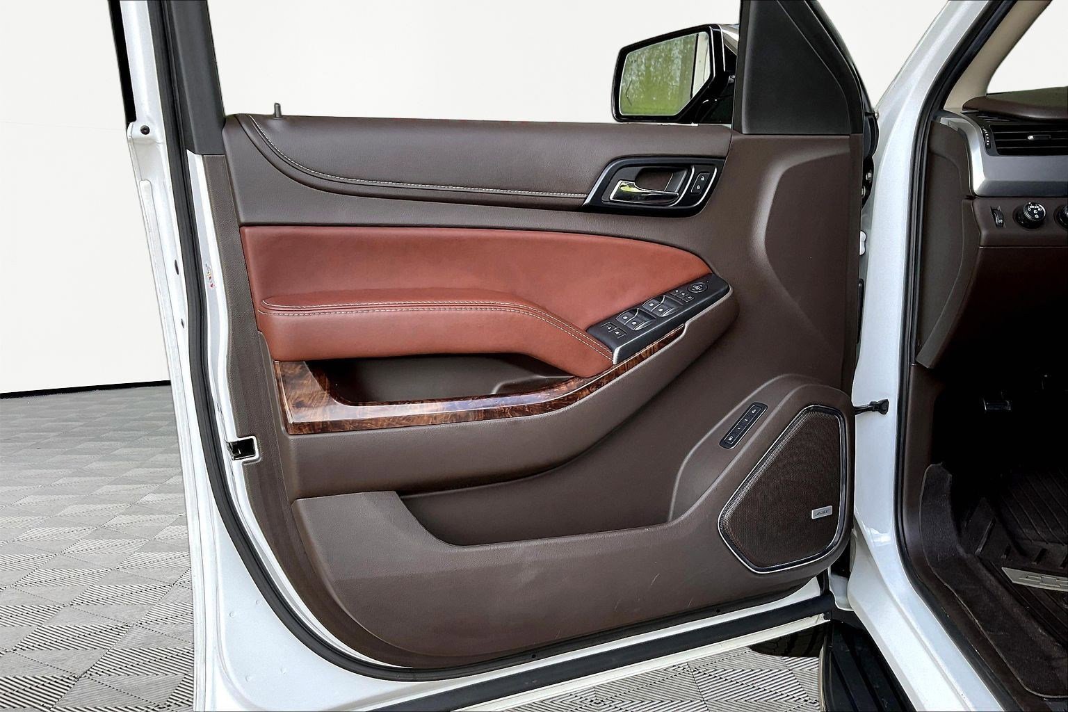 Used 2018 Chevrolet Tahoe Premier AWD/4WD image 20