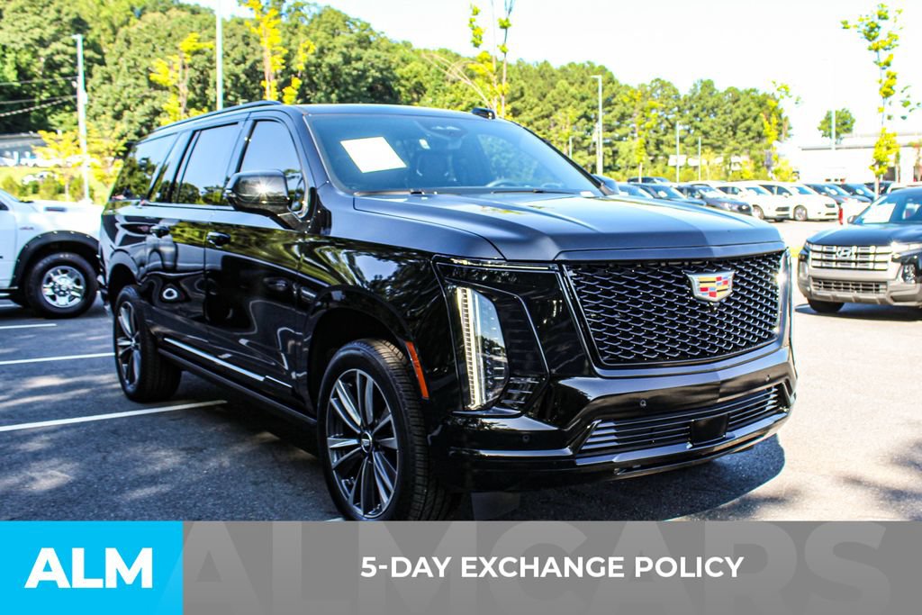 Used 2026 Cadillac Escalade ESV Sport AWD/4WD image 4
