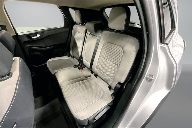 Used 2020 Ford Escape SE image 19
