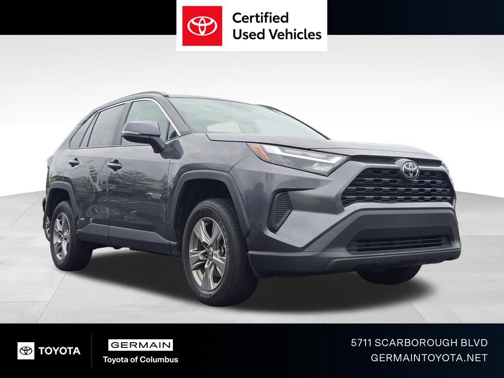 Certified 2025 Toyota RAV4 XLE AWD/4WD image 1