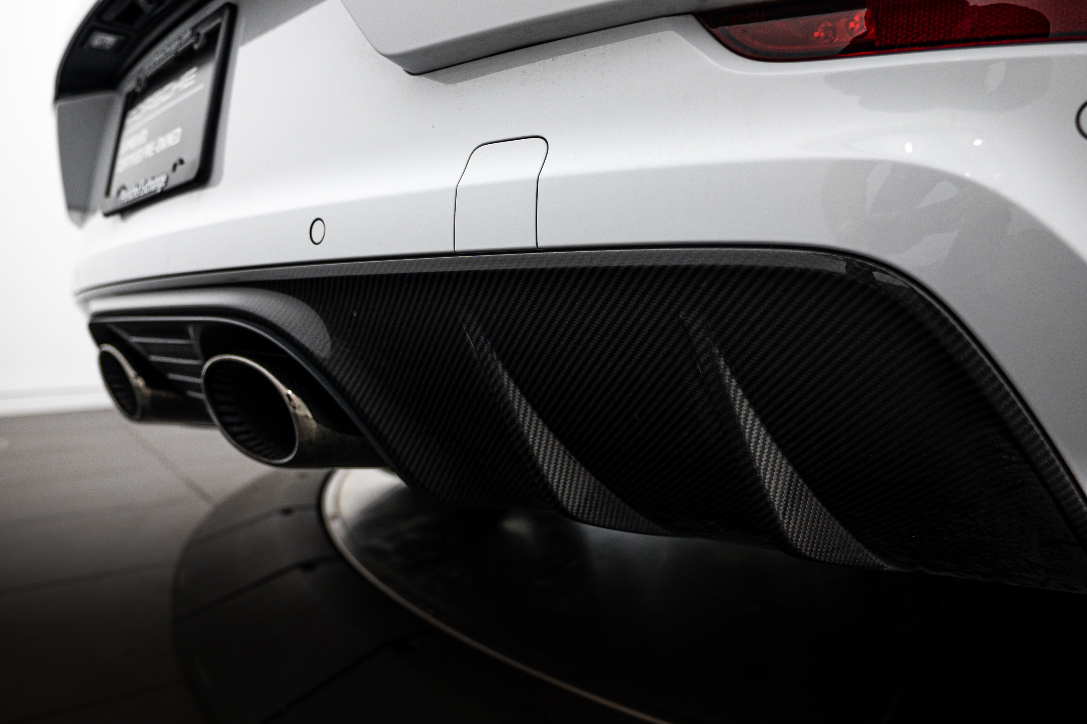Certified 2025 Porsche Cayenne Turbo AWD/4WD image 27