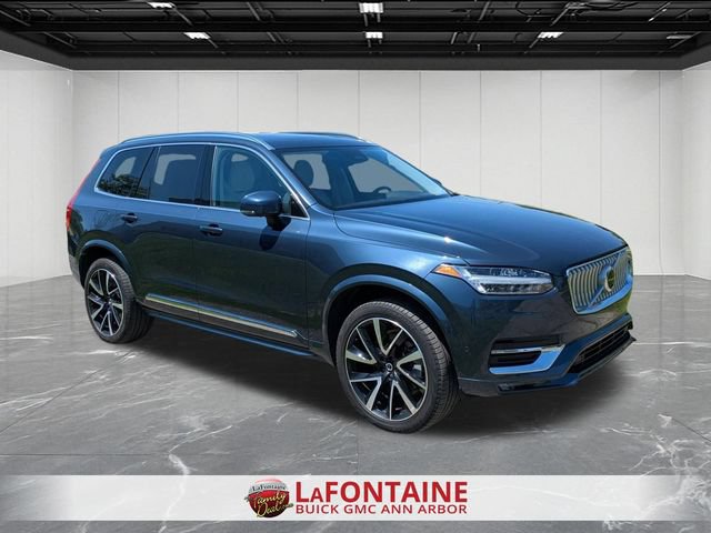 Used 2024 Volvo XC90 B5 Plus w/ Protection Package Premier AWD/4WD image 7