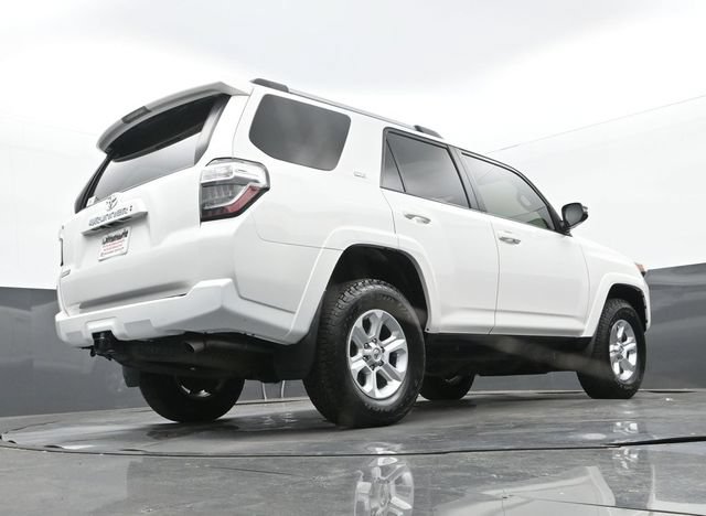 Used 2020 Toyota 4Runner SR5 Premium w/ Moonroof Package AWD/4WD image 28