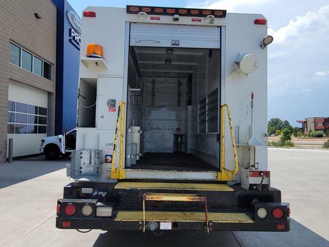 Used 2012 Ford F550 4x4 Regular Cab Super Duty w/ Payload Upgrade Pkg image 12