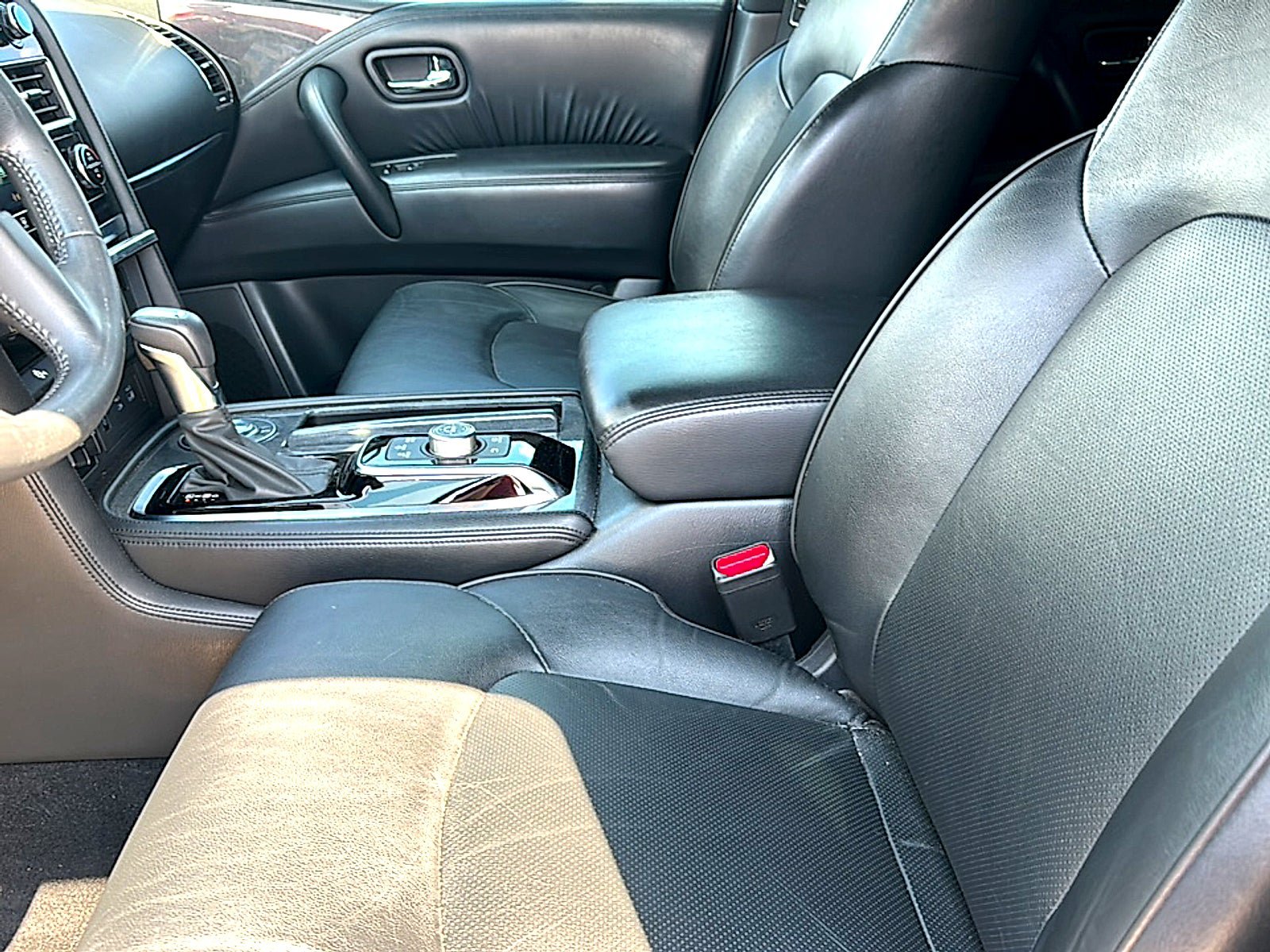 Used 2022 Nissan Armada SL w/ Midnight Edition Package RWD image 6