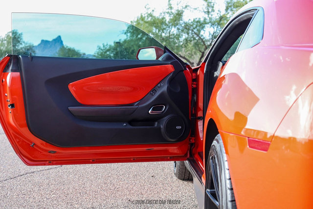 Used 2010 Chevrolet Camaro SS image 30