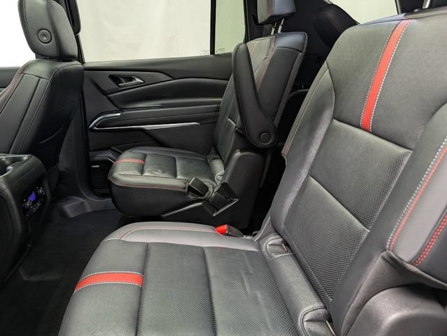 Used 2024 Chevrolet Traverse RS AWD/4WD image 14