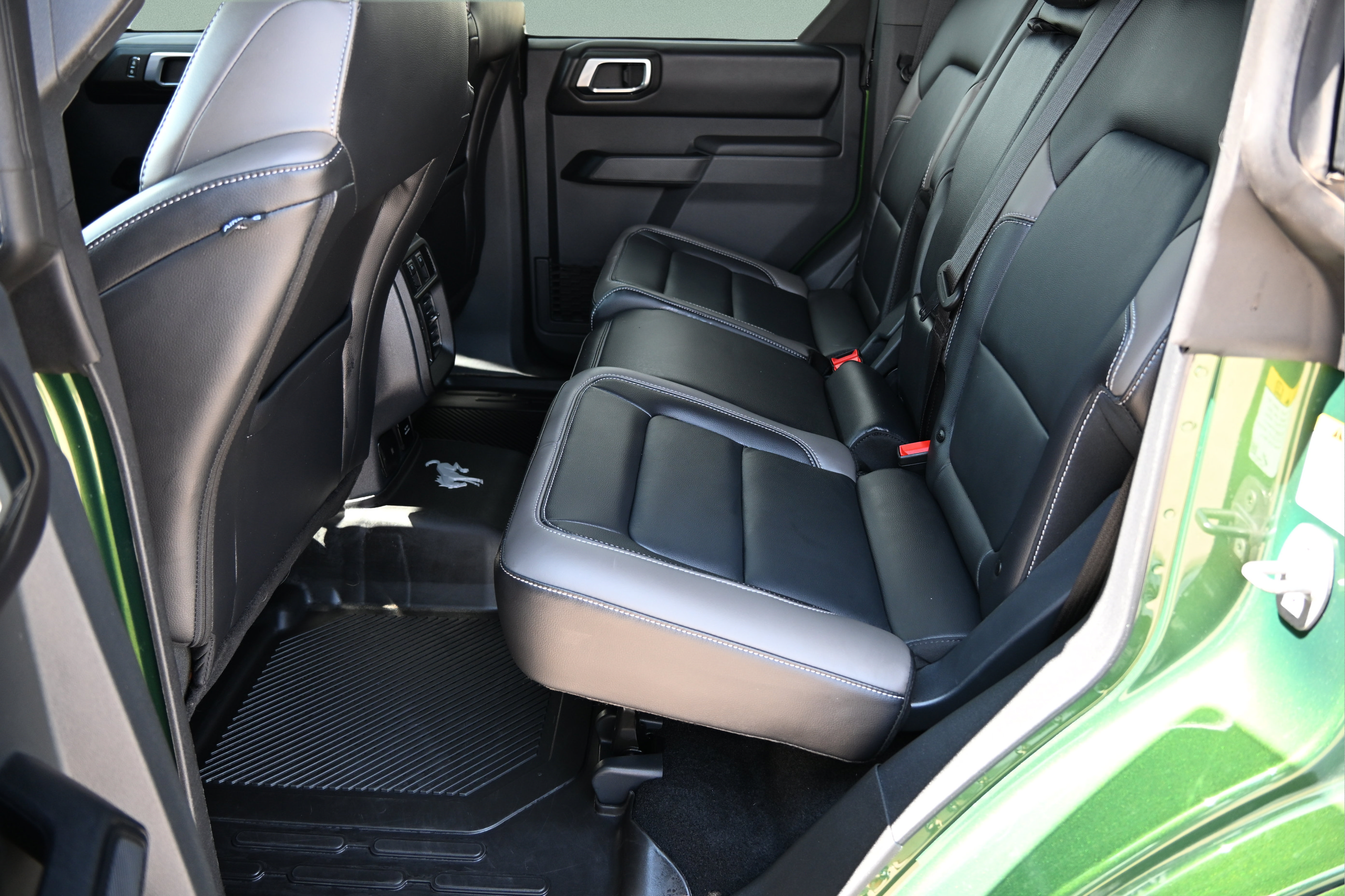 Used 2025 Ford Bronco Outer Banks AWD/4WD image 17