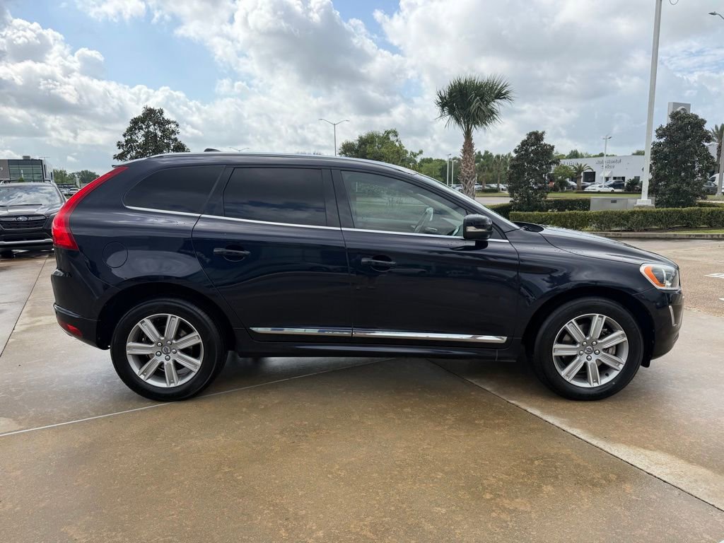 Used 2016 Volvo XC60 T6 w/ Climate Package image 6