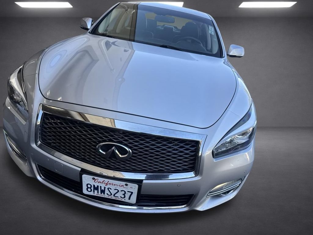 Used 2019 INFINITI Q70 Luxe AWD/4WD image 6