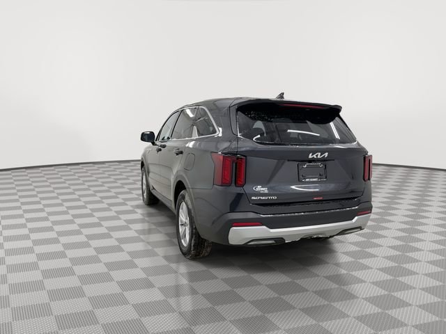 Used 2026 Kia Sorento LX image 8