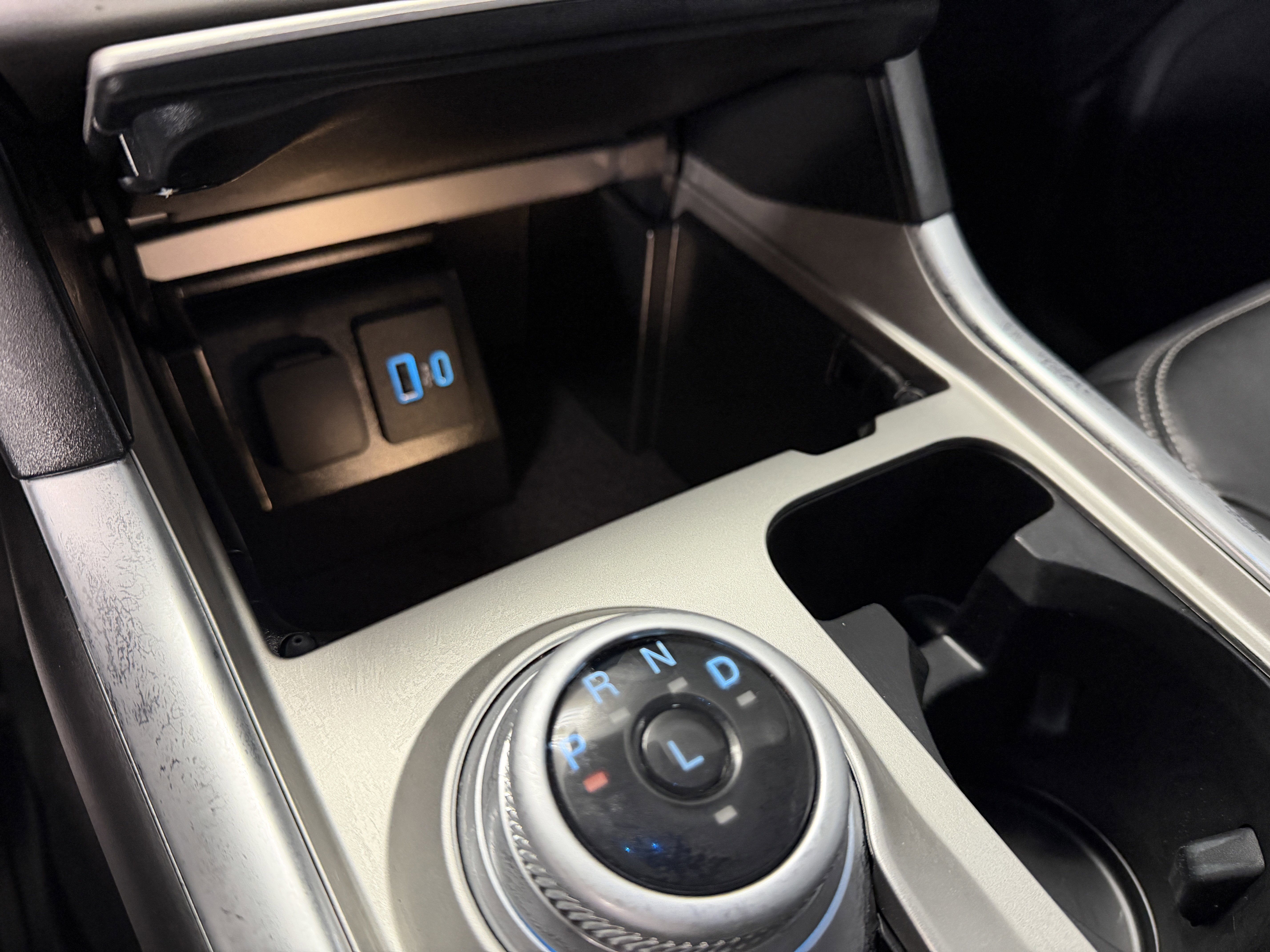 Used 2023 Ford Explorer XLT w/ Equipment Group 202A image 14