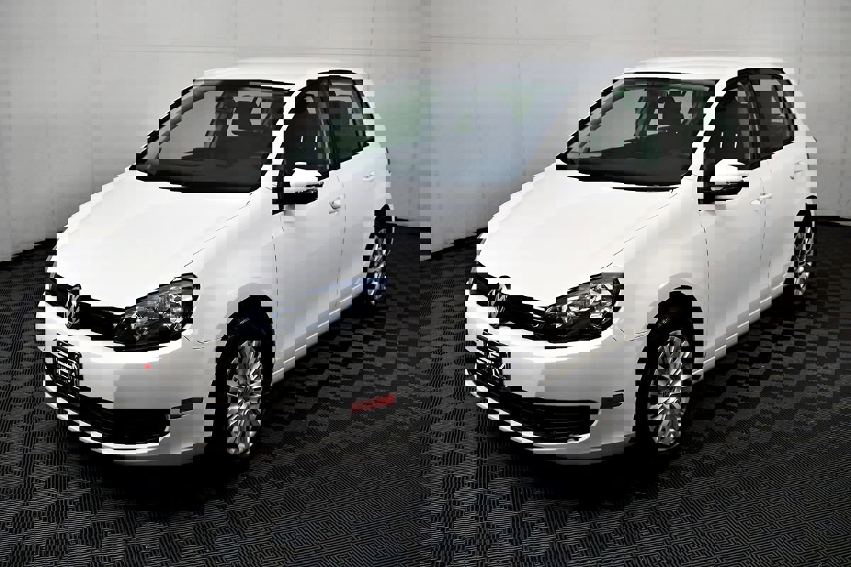 Used 2014 Volkswagen Golf 4-Door image 41