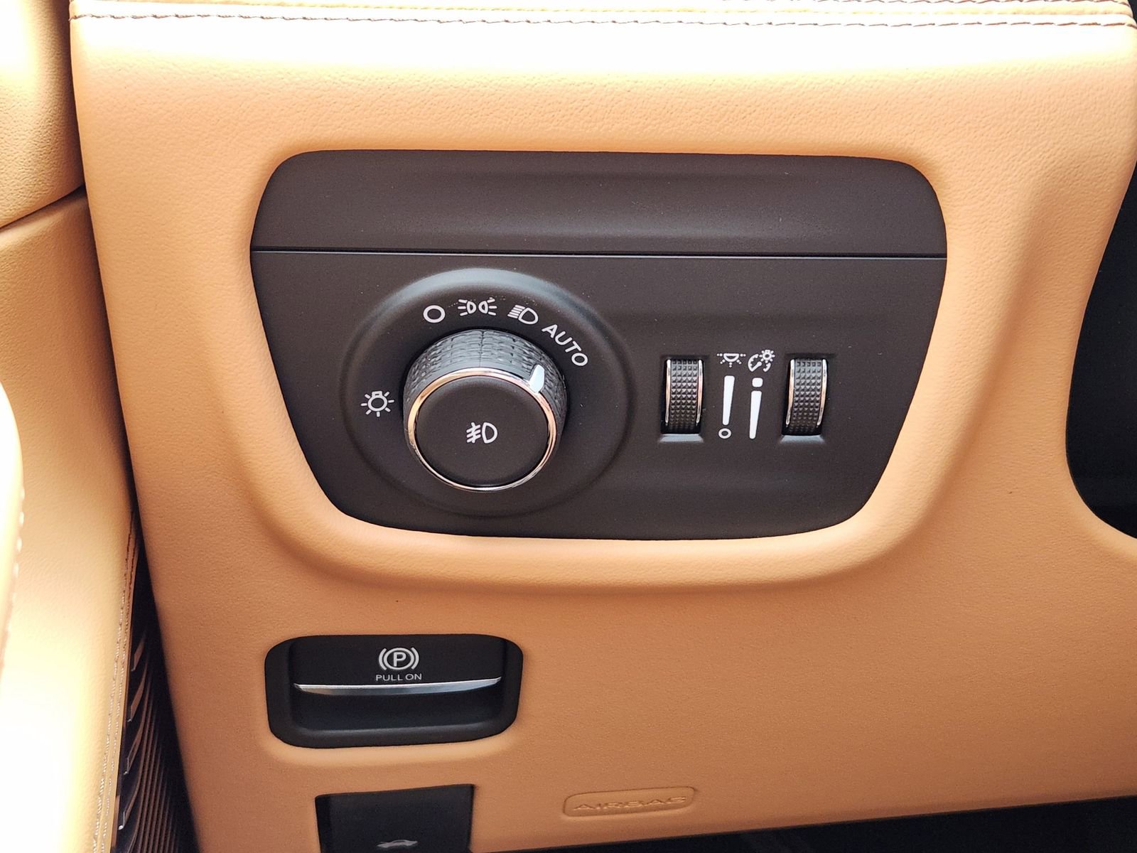 New 2026 Jeep Grand Cherokee L Summit AWD/4WD image 30
