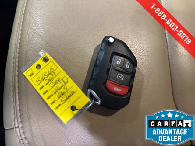 Used 2019 Jeep Wrangler Unlimited Sahara image 27