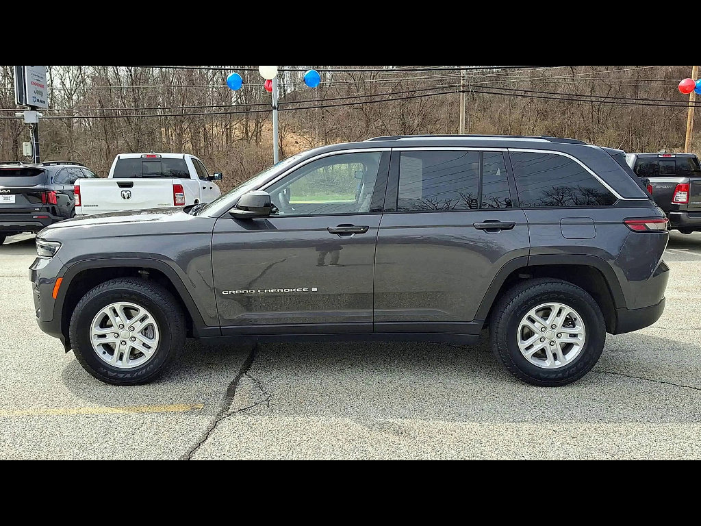 Certified 2023 Jeep Grand Cherokee Laredo w/ Luxury Tech Group I AWD/4WD image 34