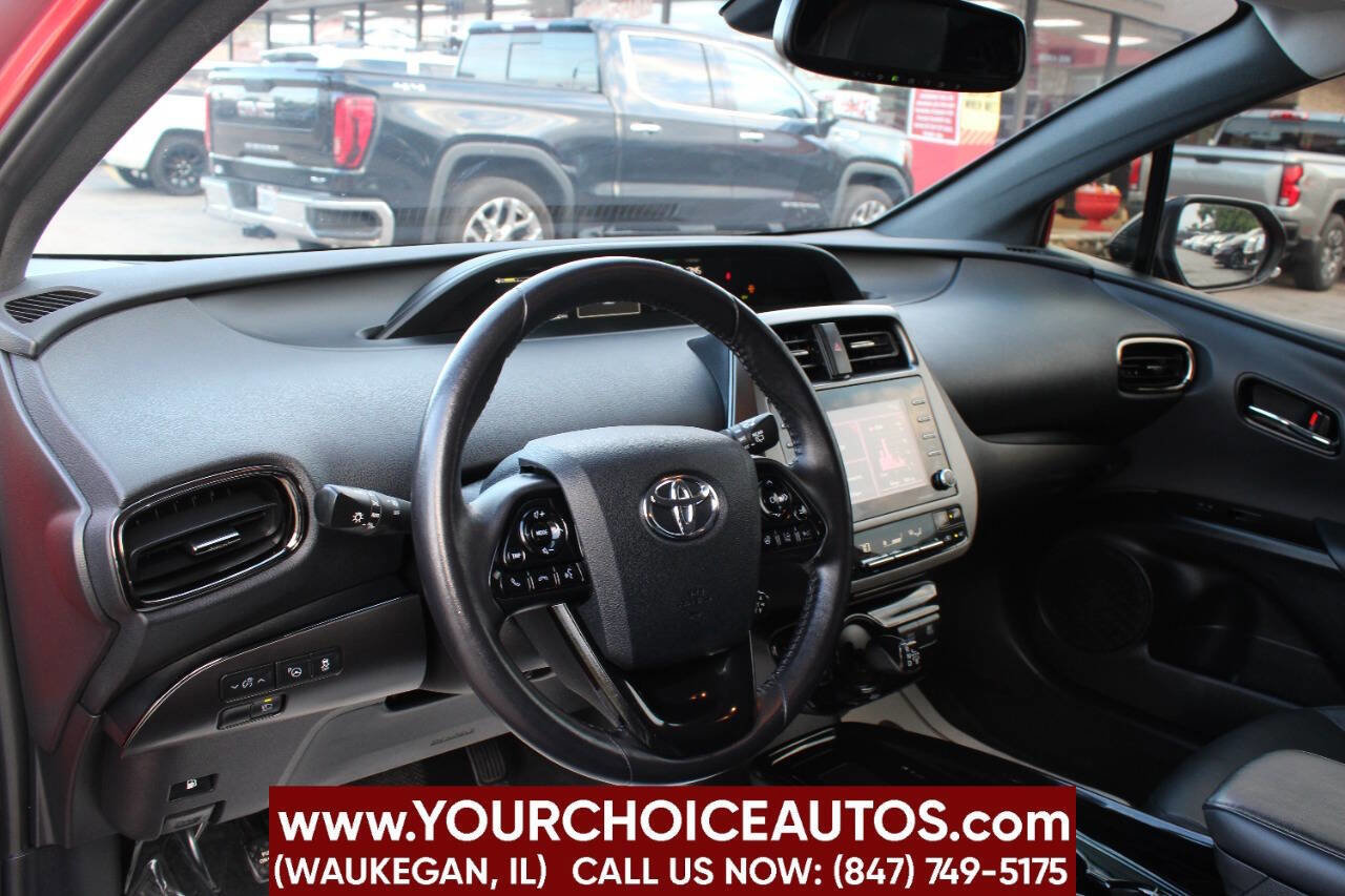 Used 2021 Toyota Prius XLE 4dr Hatchback image 11