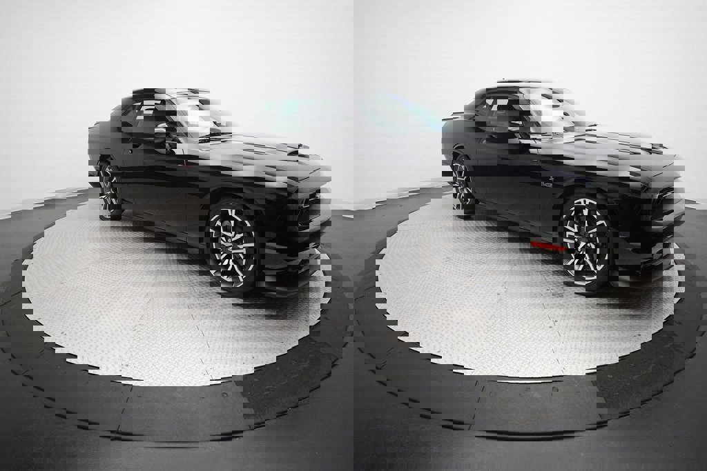 Used 2023 Dodge Challenger R/T w/ Plus Package image 13