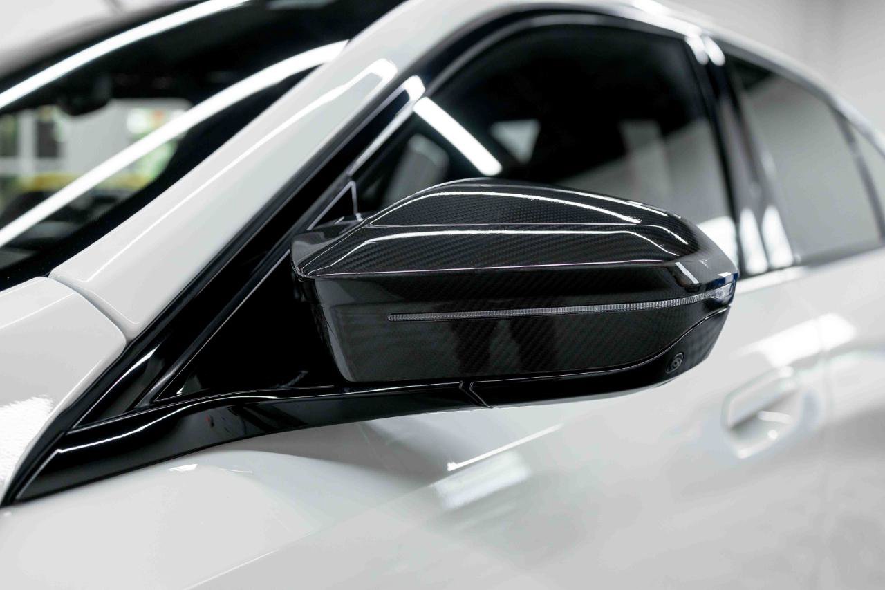 Used 2025 BMW M5 w/ Carbon Package AWD/4WD image 31