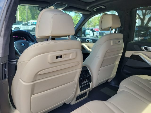 Used 2021 BMW X7 xDrive40i w/ Executive Package AWD/4WD image 26