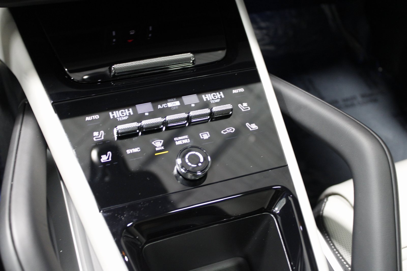 New 2026 Porsche Cayenne S image 32