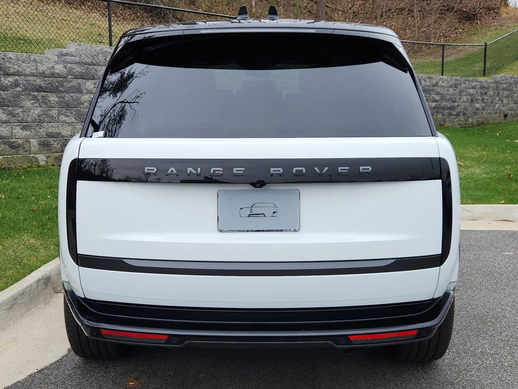 New 2025 Land Rover Range Rover Long Wheelbase SE image 7