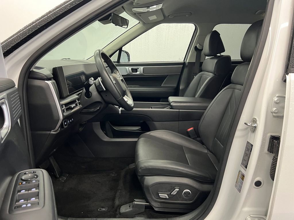 Used 2024 Hyundai Santa Fe SEL image 4