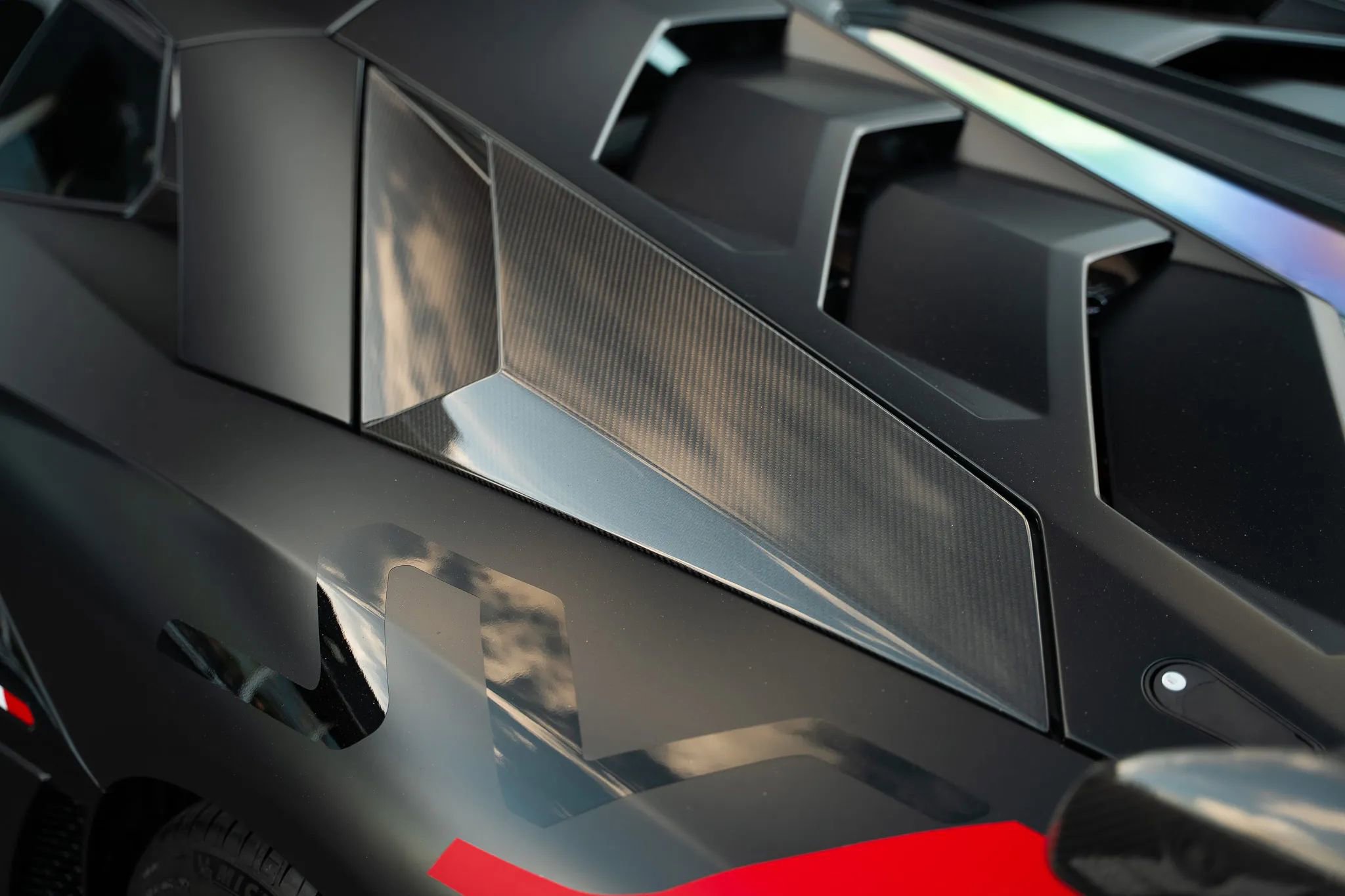 Used 2019 Lamborghini Aventador SVJ AWD/4WD image 30