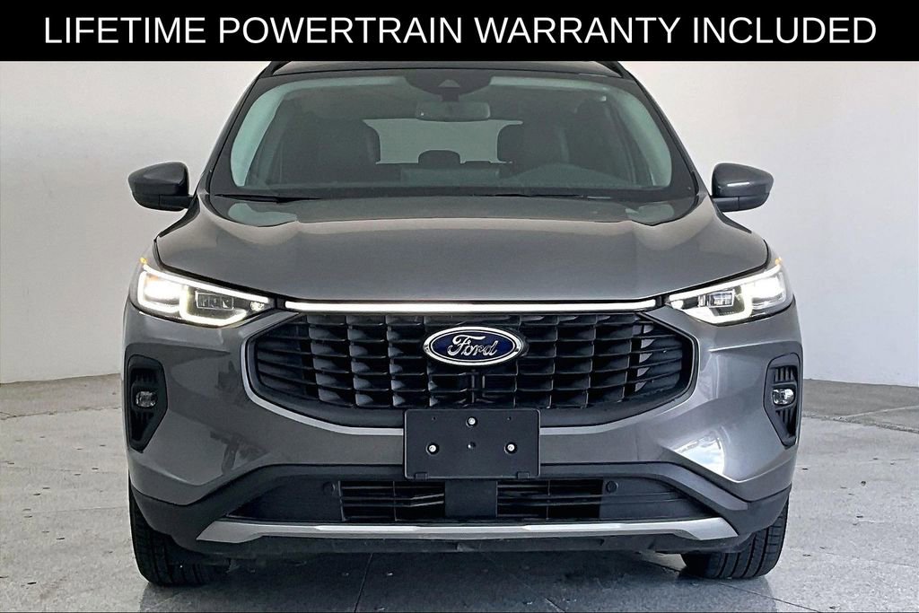 Used 2025 Ford Escape Platinum AWD/4WD image 5