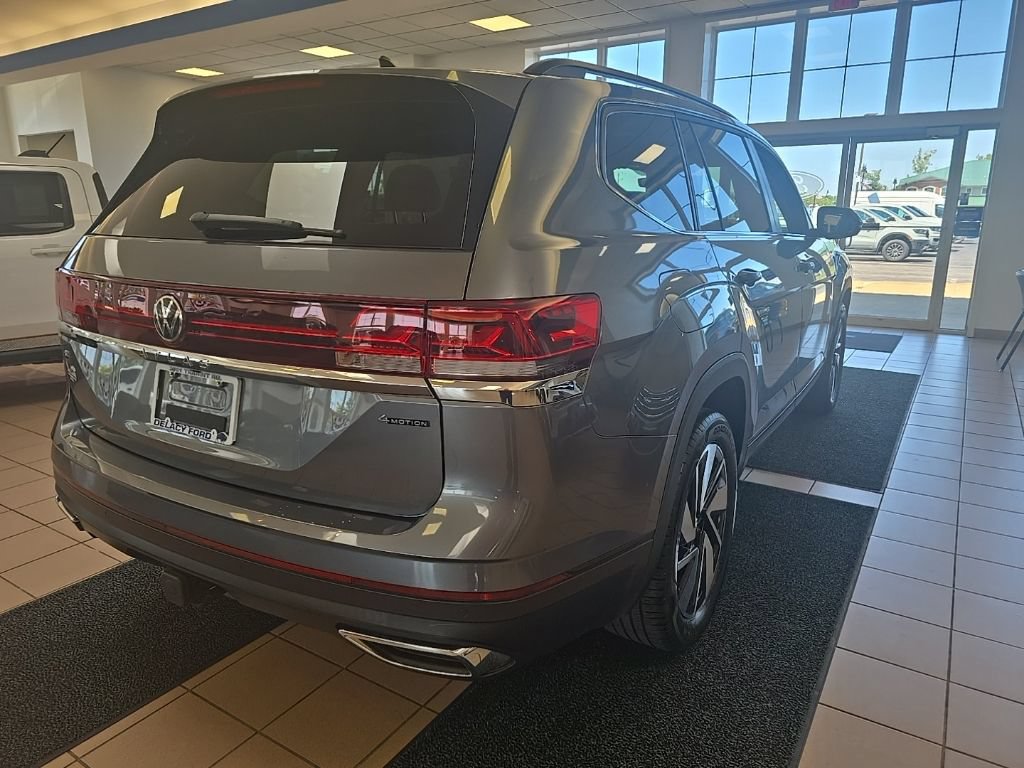 Used 2024 Volkswagen Atlas SE AWD/4WD image 6