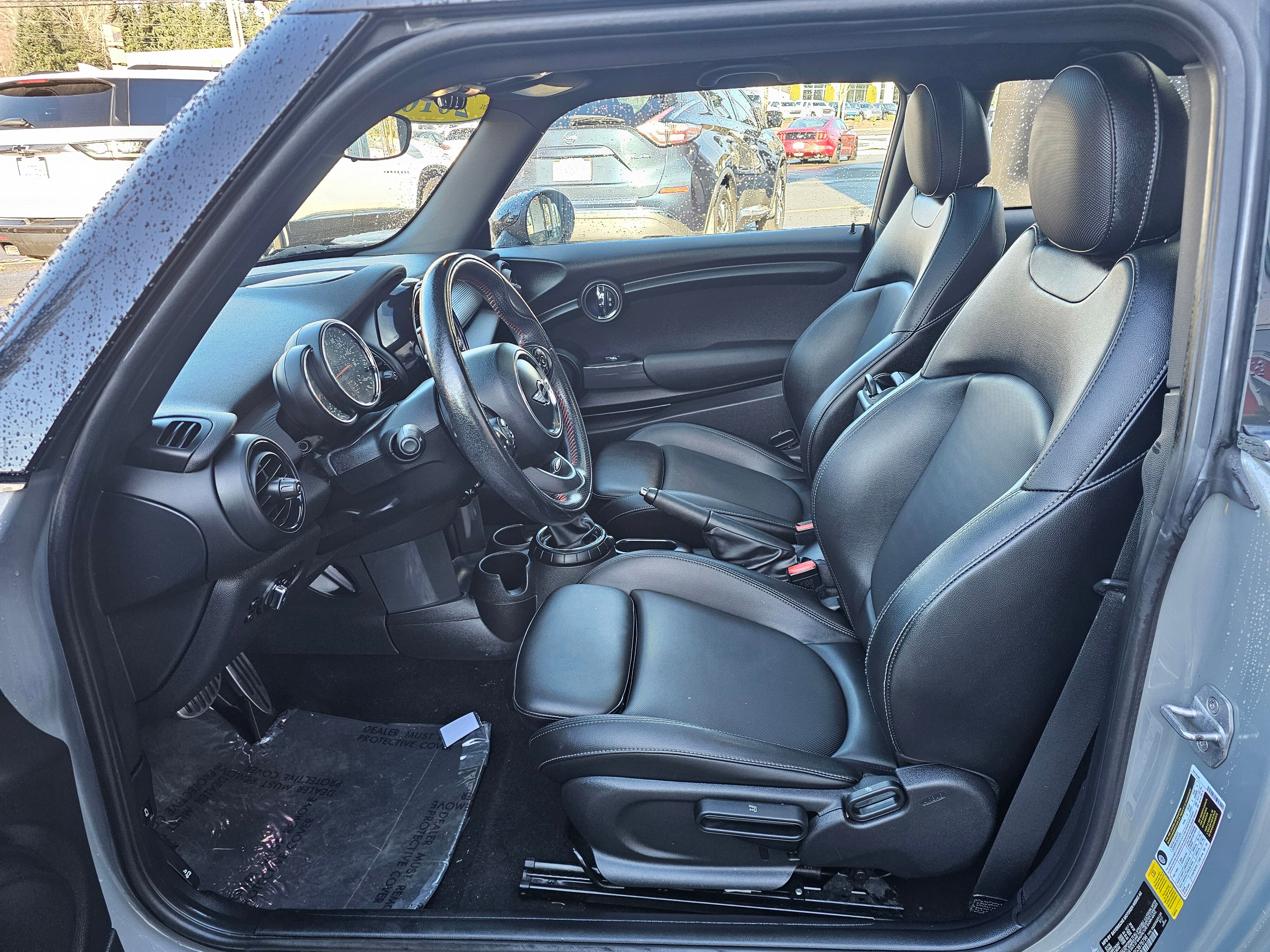 Used 2016 MINI Cooper 2-Door Hardtop image 20