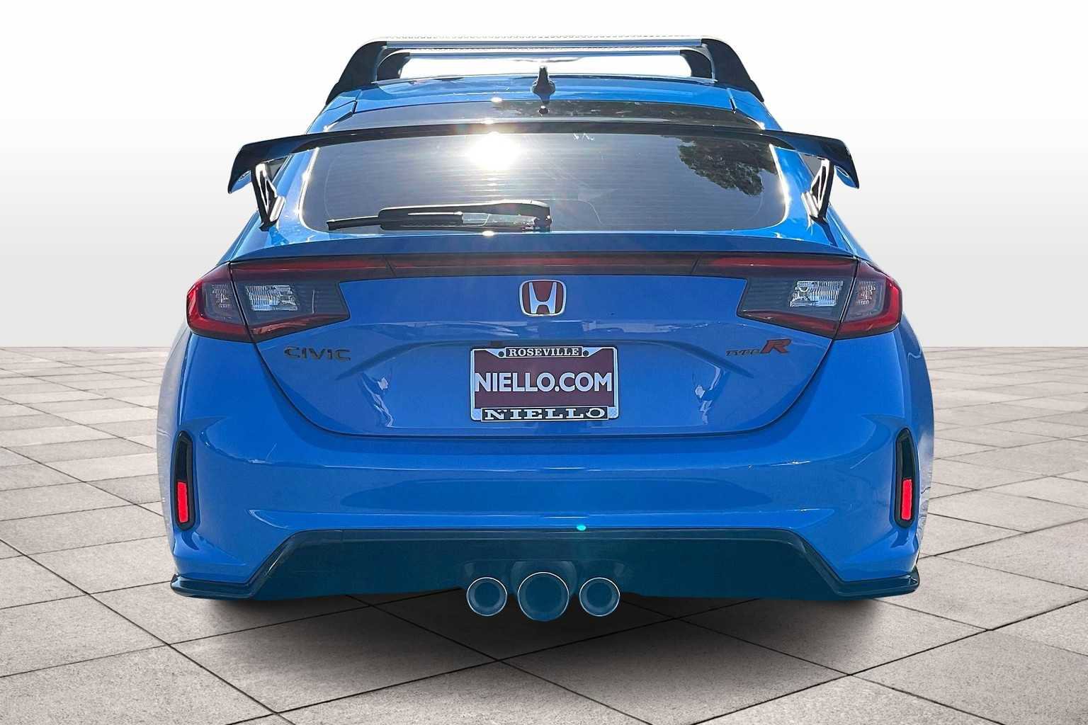 Used 2023 Honda Civic Type R image 7
