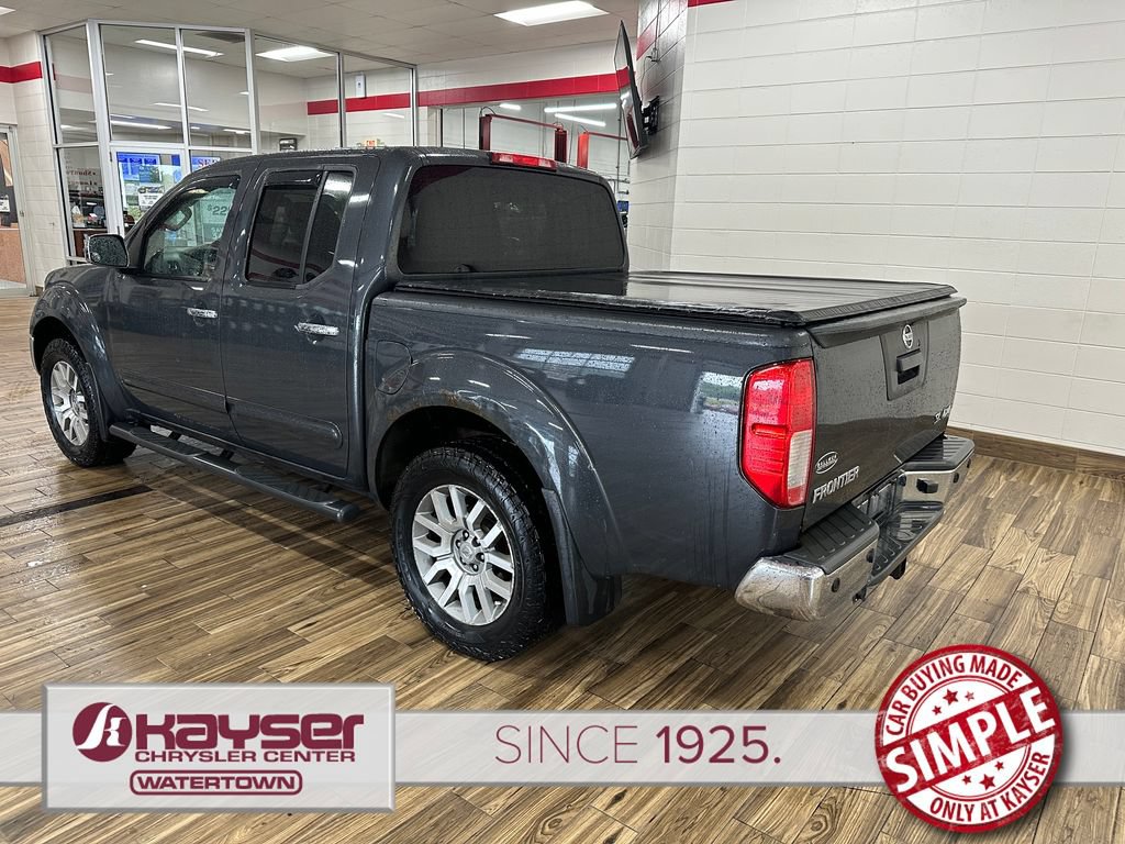 Used 2013 Nissan Frontier SL w/ Moonroof Pkg AWD/4WD image 3