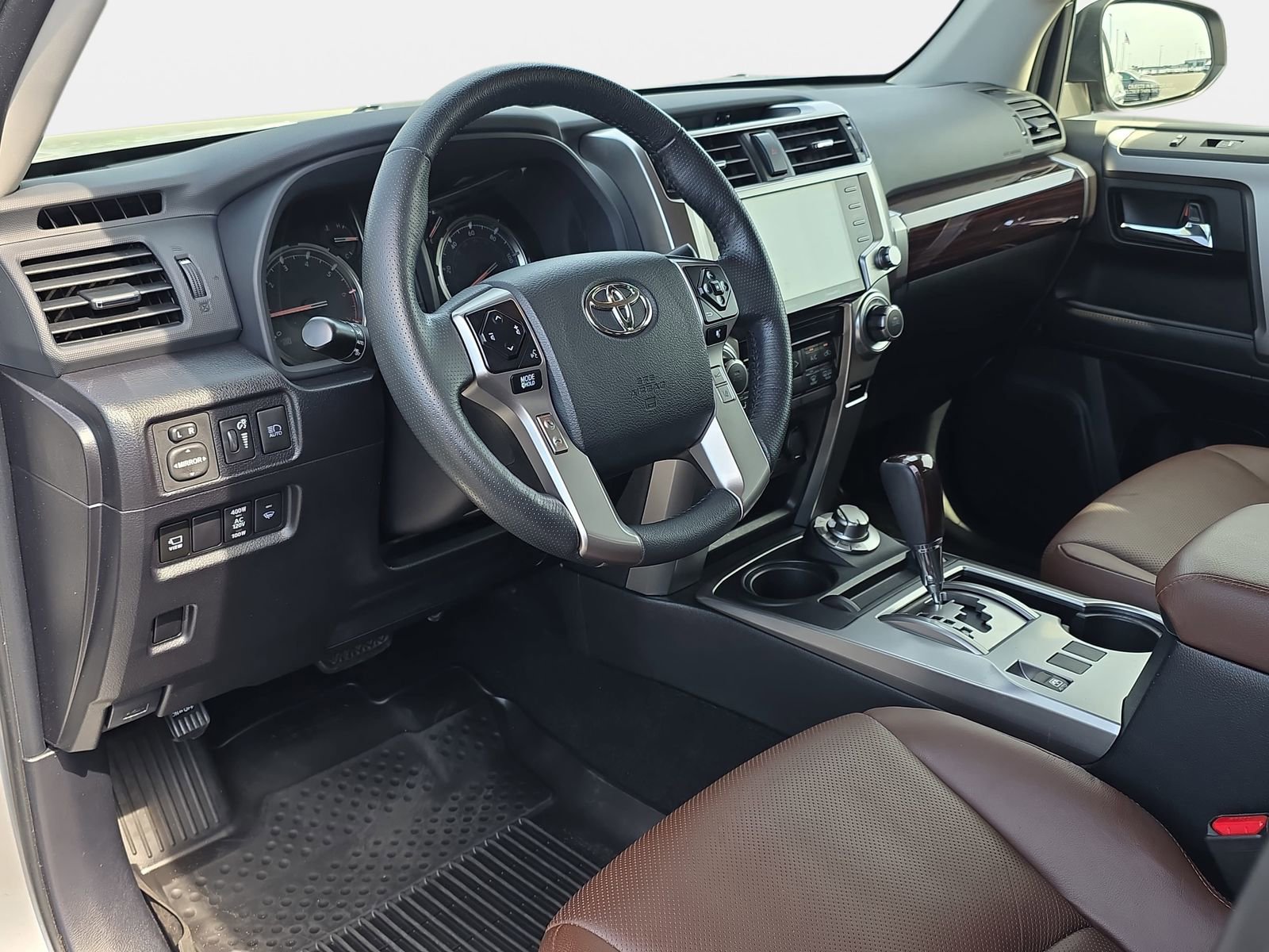 Used 2024 Toyota 4Runner Limited image 15