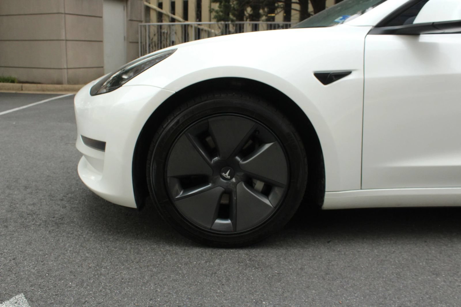 Used 2023 Tesla Model 3 Standard Range RWD image 11