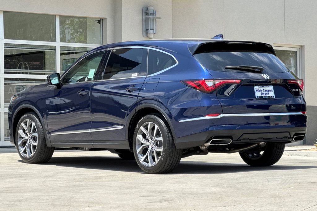Certified 2023 Acura MDX FWD w/ Technology Package image 3