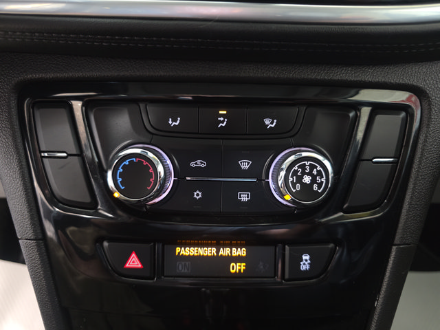 Used 2019 Buick Encore Sport Touring AWD/4WD image 20