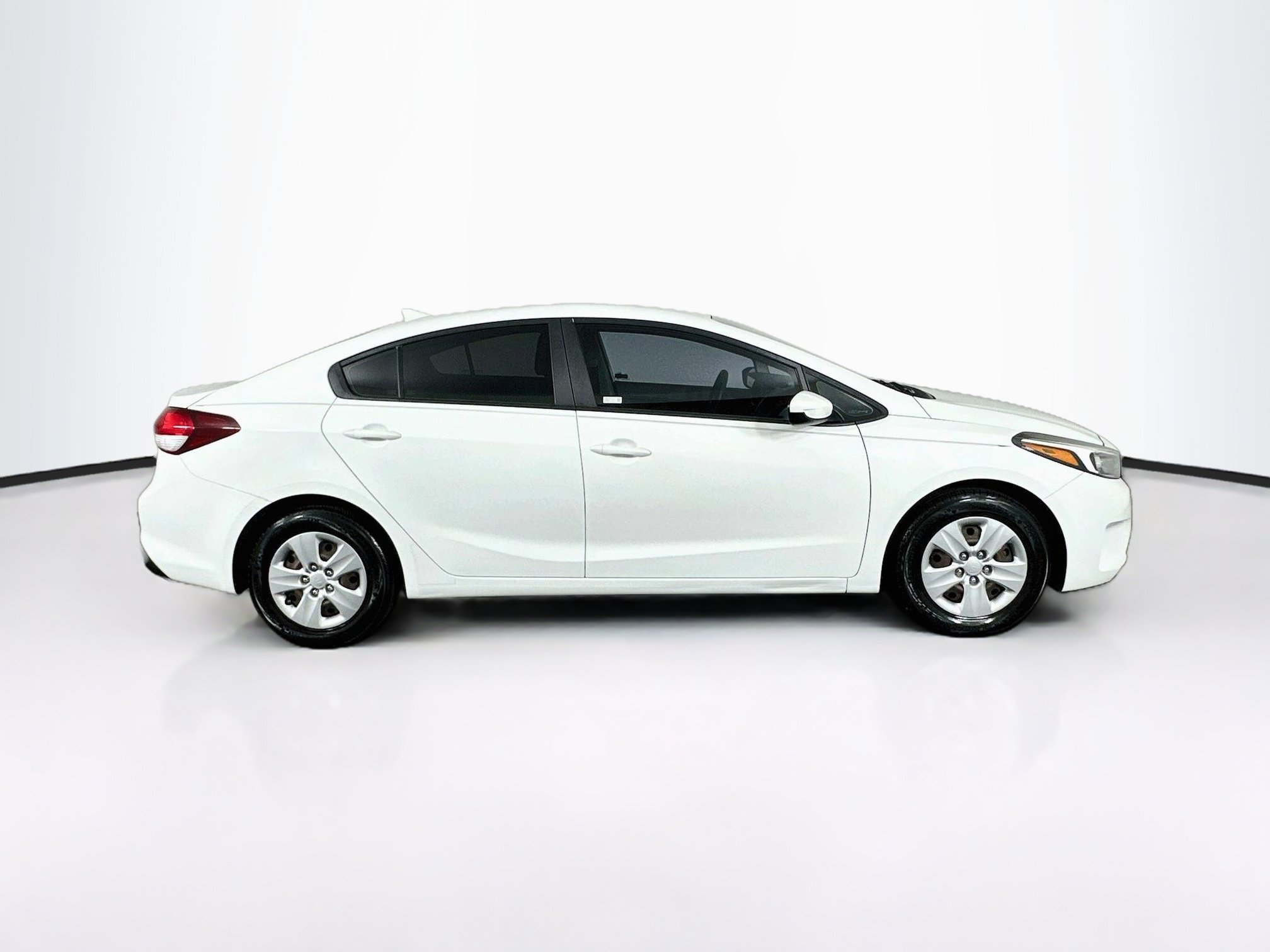 Used 2018 Kia Forte LX FWD image 10